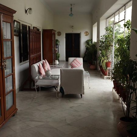 Loharu House Bed & Breakfast Джайпур Екстериор снимка